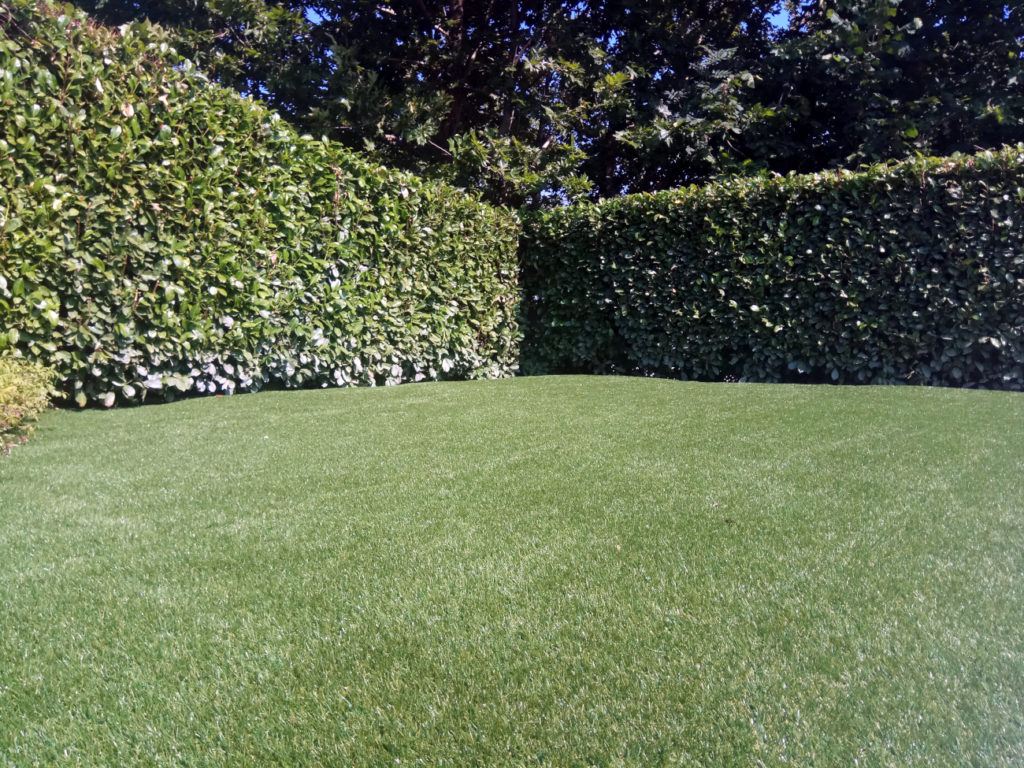 Prato sintetico realizzato da Green System Besano (Varese)1